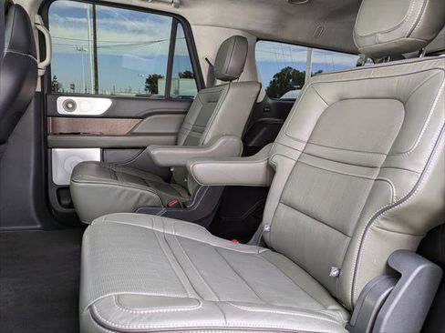 New 2023 Lincoln Navigator L Black Label image 28