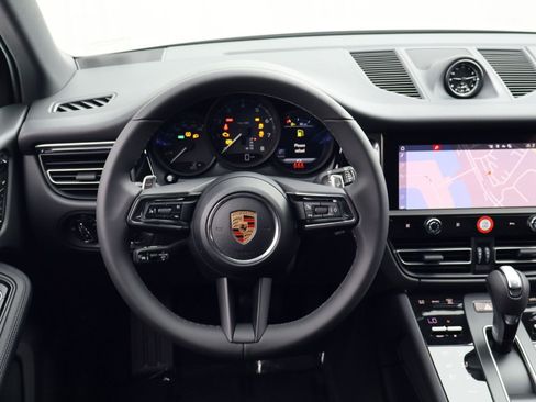 New 2026 Porsche Macan AWD/4WD image 15