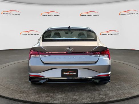 Used 2021 Hyundai Elantra SEL w/ Convenience + Premium Package FWD image 9