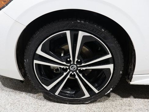 Used 2023 Nissan Sentra SR image 8