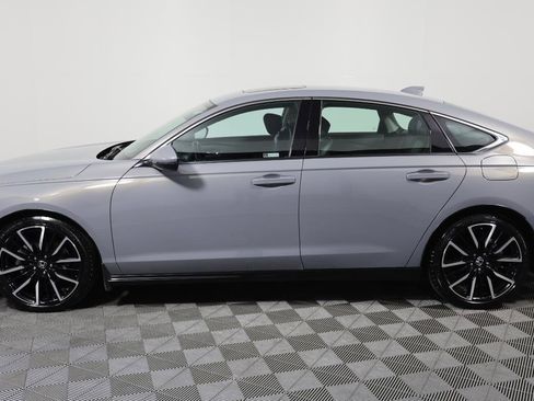 Used 2024 Honda Accord Touring image 8