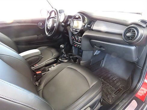Used 2017 MINI Cooper 2-Door Hardtop FWD image 22