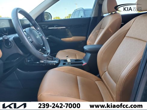 Used 2024 Kia Seltos SX w/ SX Sunroof Package image 18