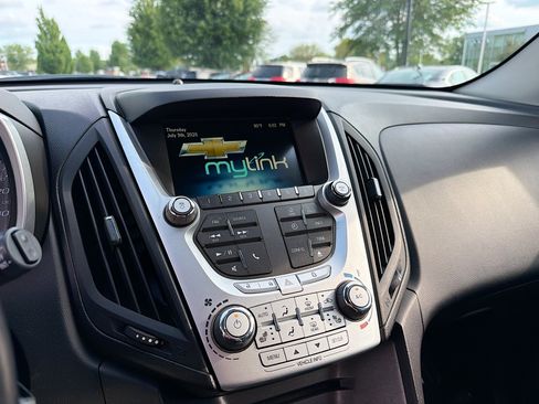 Used 2015 Chevrolet Equinox LT FWD image 9