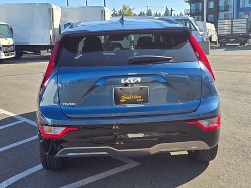 Certified 2024 Kia Niro Wind w/ Wind Preserve Package FWD image 4