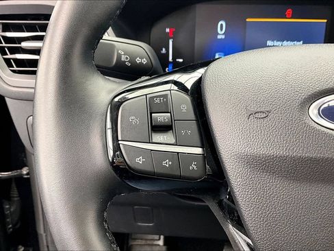 Certified 2025 Ford Escape SE FWD image 18