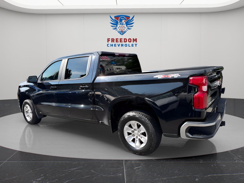 Used 2020 Chevrolet Silverado 1500 LT AWD/4WD image 3