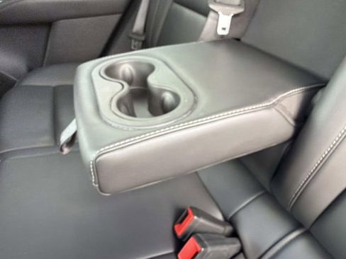 Used 2024 Cadillac XT4 Premium Luxury image 22