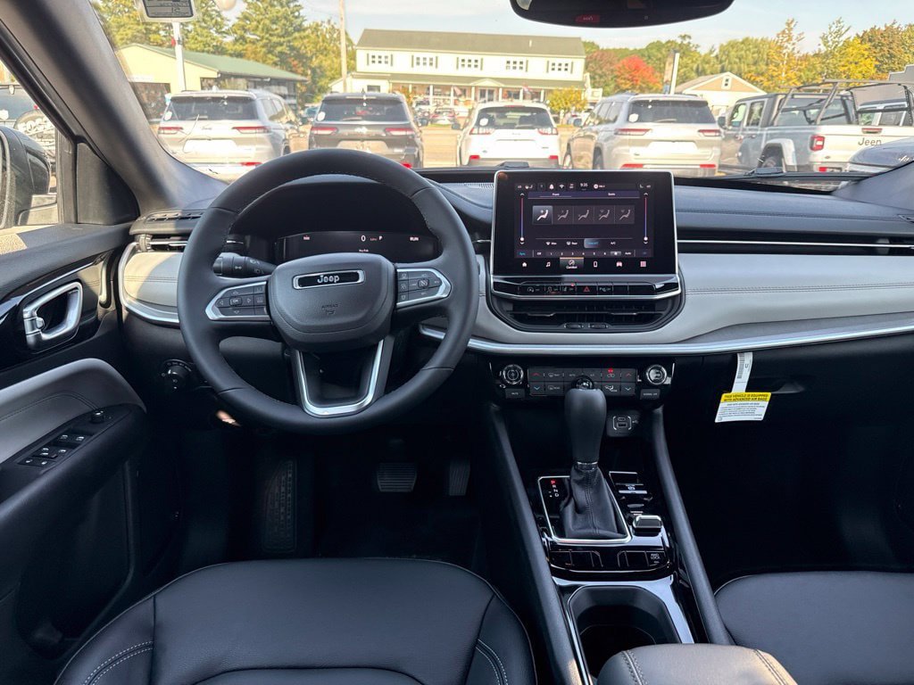 New 2026 Jeep Compass Limited AWD/4WD image 19