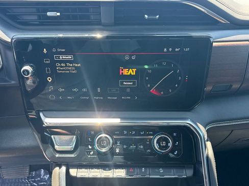 Used 2025 GMC Sierra 1500 Denali Ultimate AWD/4WD image 29