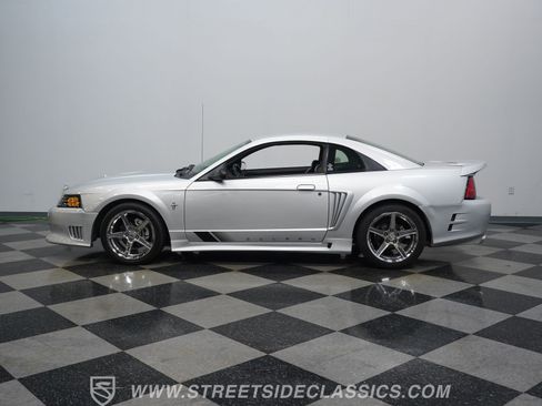 Used 2001 Ford Mustang GT RWD image 8