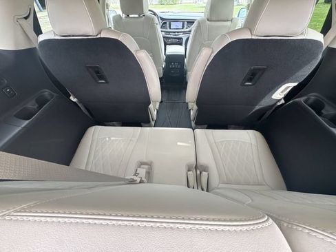 Used 2023 Buick Enclave Avenir w/ Trailering Package, 5000 lbs. AWD/4WD image 23