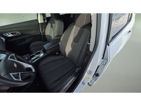 Certified 2017 Chevrolet Equinox LT w/ Convenience Package image 24