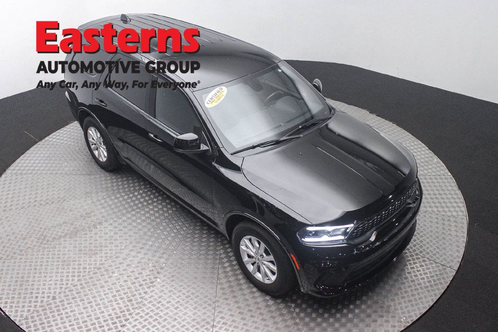Used 2025 Dodge Durango GT RWD image 3