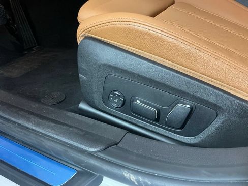 Certified 2025 BMW 330i Sedan w/ Convenience Package RWD image 20