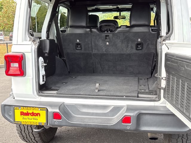 Used 2020 Jeep Wrangler Unlimited Sahara AWD/4WD image 21