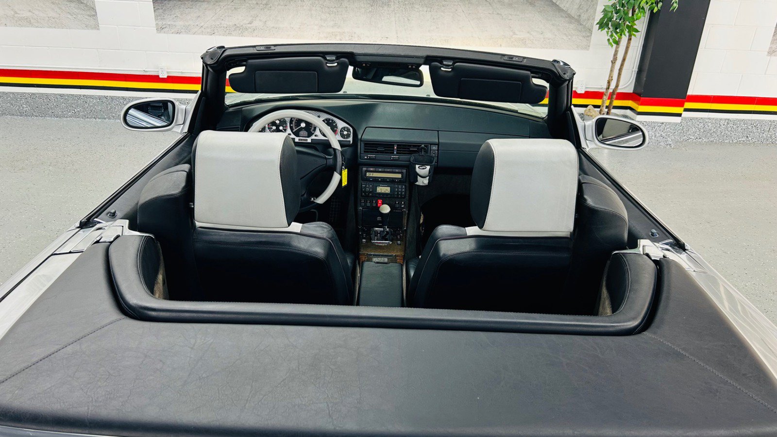 Used 2002 Mercedes-Benz SL 500 image 35