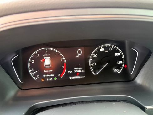 Used 2025 Honda Pilot TrailSport image 26