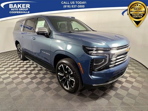 New 2025 Chevrolet Suburban Premier image 7