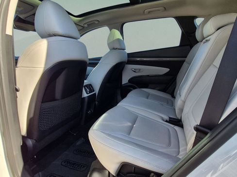 Certified 2023 Hyundai Tucson Limited AWD/4WD image 16