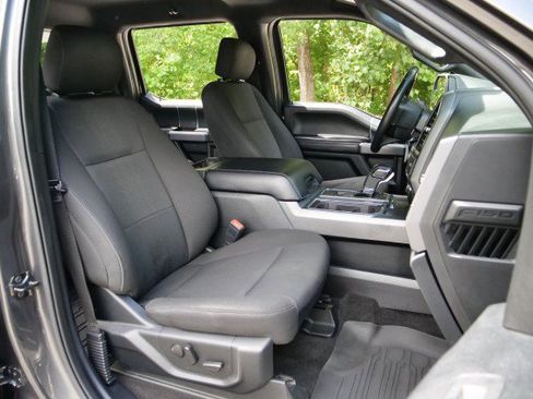Used 2019 Ford F150 XLT w/ Equipment Group 302A Luxury AWD/4WD image 32