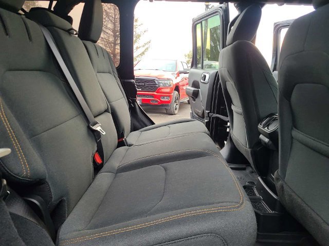 Used 2024 Jeep Wrangler Unlimited AWD/4WD image 22