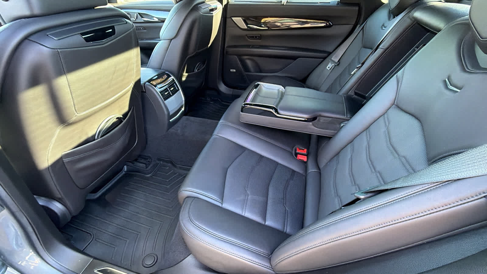 Used 2020 Cadillac CT6 Premium Luxury AWD/4WD image 24