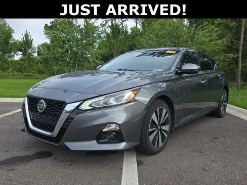 Used 2019 Nissan Altima 2.5 SV AWD/4WD image 1