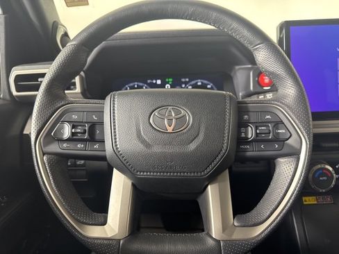 Used 2025 Toyota 4Runner TRD Off-Road Premium image 20