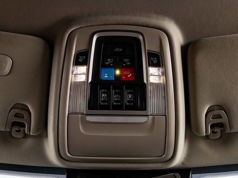 Used 2025 RAM 3500 Longhorn image 27