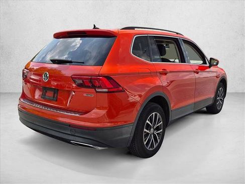 Used 2019 Volkswagen Tiguan SE w/ Panoramic Sunroof Package AWD/4WD image 5