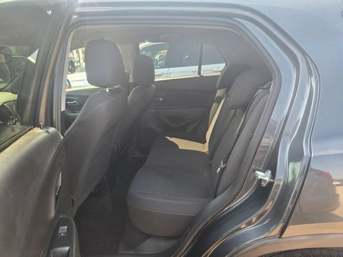 Used 2019 Chevrolet Trax LS w/ Tint and Cruise Package FWD image 8