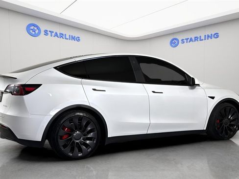 Used 2022 Tesla Model Y Performance image 18