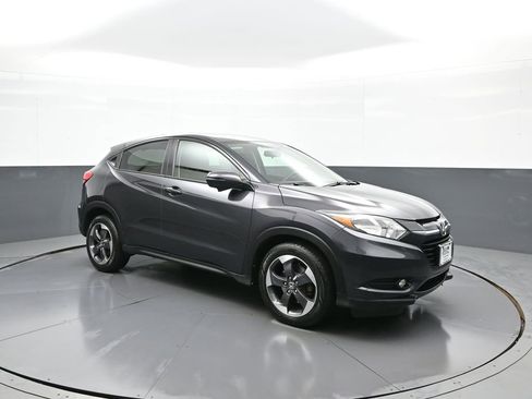 Used 2018 Honda HR-V EX image 4
