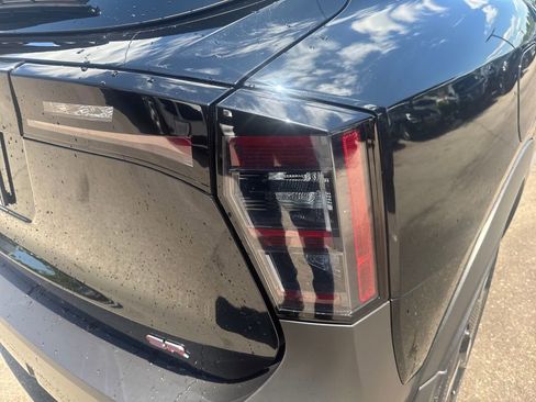 Used 2025 Nissan Kicks SR FWD image 43