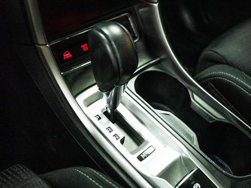 Used 2019 Subaru Ascent Premium image 22