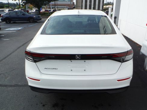 Used 2024 Honda Accord LX image 7
