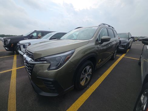Used 2025 Subaru Ascent Premium AWD/4WD image 1
