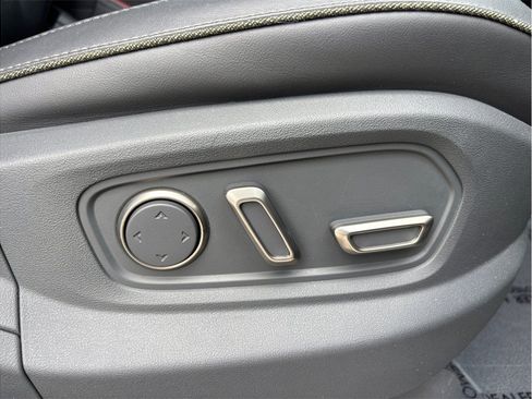 Used 2022 Rivian R1T Adventure AWD/4WD image 43