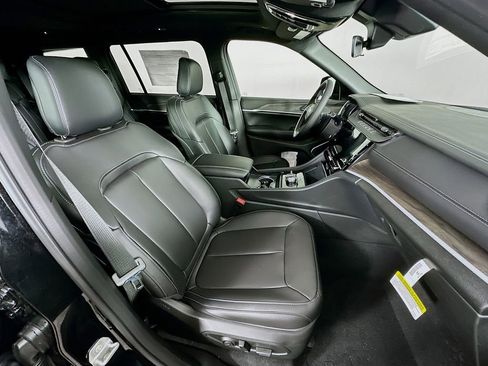 New 2026 Jeep Grand Cherokee L Limited AWD/4WD image 38