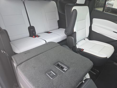 New 2026 Chevrolet Traverse High Country AWD/4WD image 28