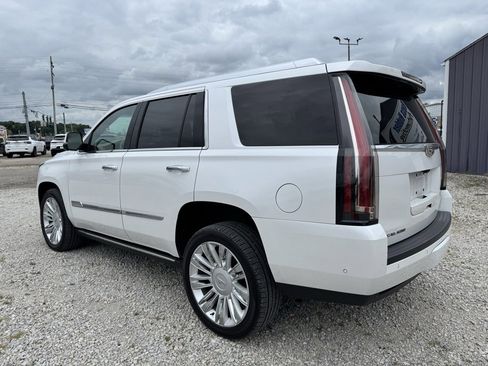 Used 2018 Cadillac Escalade Platinum image 3