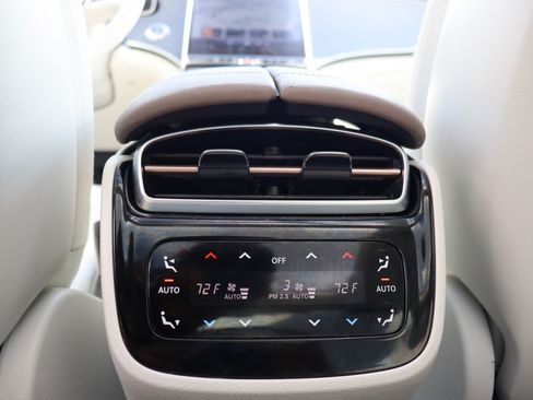 Used 2023 Mercedes-Benz EQS 450+ SUV image 36