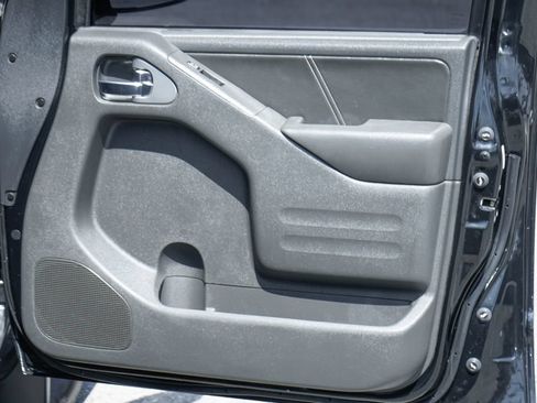 Used 2018 Nissan Frontier PRO-4X w/ Pro-4x Luxury Package AWD/4WD image 39