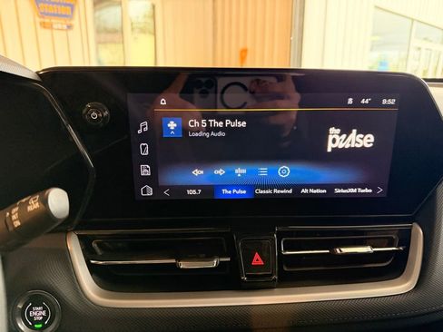 Used 2025 Chevrolet TrailBlazer LT w/ Driver Confidence Package image 15