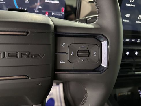 New 2026 GMC Hummer EV 4x4 Crew Cab image 22