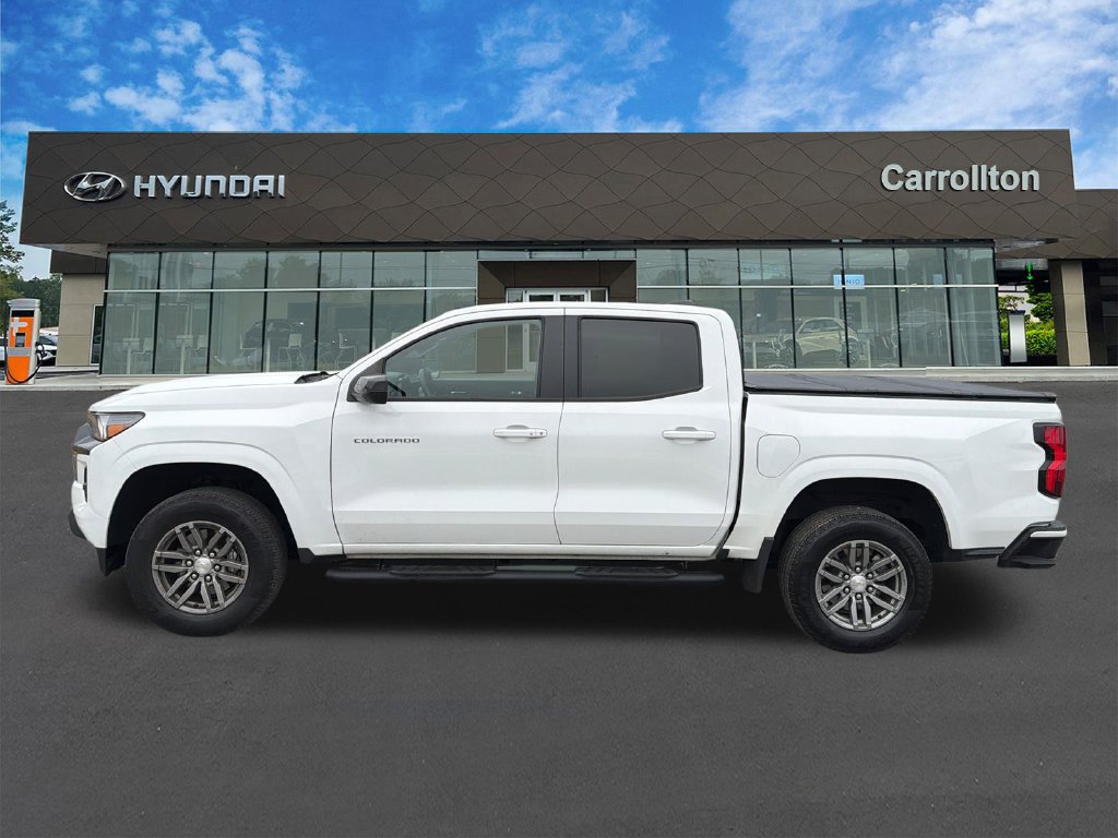 Used 2024 Chevrolet Colorado LT w/ LT Convenience Package II RWD image 8