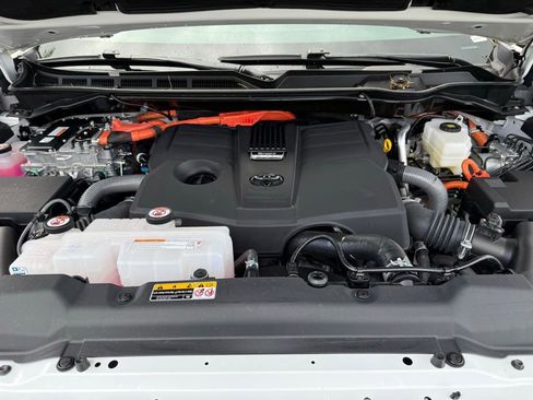 Certified 2025 Toyota Tundra Limited image 10