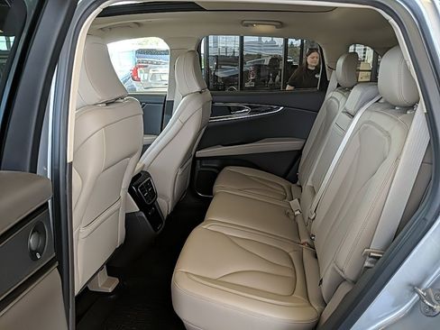 Certified 2022 Lincoln Nautilus Reserve w/ Equipment Group 201A image 12