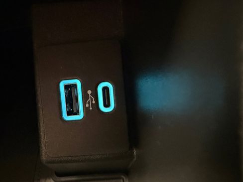 Used 2024 Ford Edge SEL w/ Convenience Package image 20